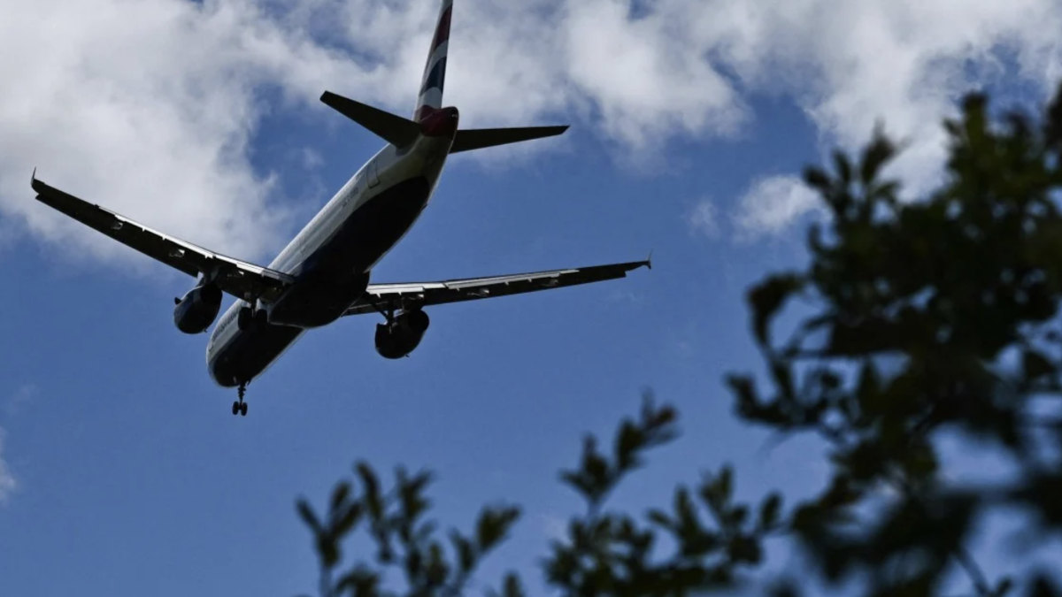 Giữa lúc cả thế giới thiếu xăng, dầu, Trung Quốc đã ‘biến’ CO2 thành nhiên liệu cho máy bay, hiệu suất ổn định suốt 800 giờ