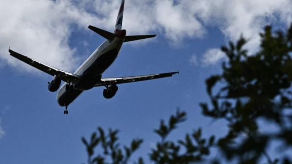 Giữa lúc cả thế giới thiếu xăng, dầu, Trung Quốc đã ‘biến’ CO2 thành nhiên liệu cho máy bay, hiệu suất ổn định suốt 800 giờ