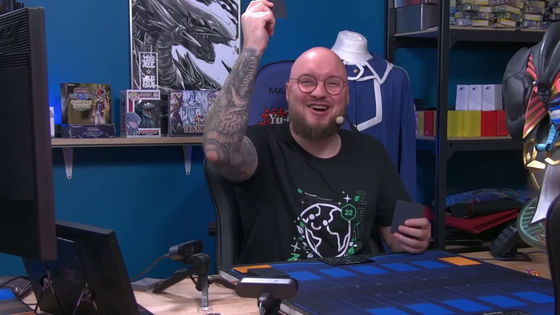 Chàng trai biến giấc mơ Yu-Gi-Oh thành hiện thực với hệ thống triệu hồi quái vật 3D từ thẻ bài - Ảnh 2.