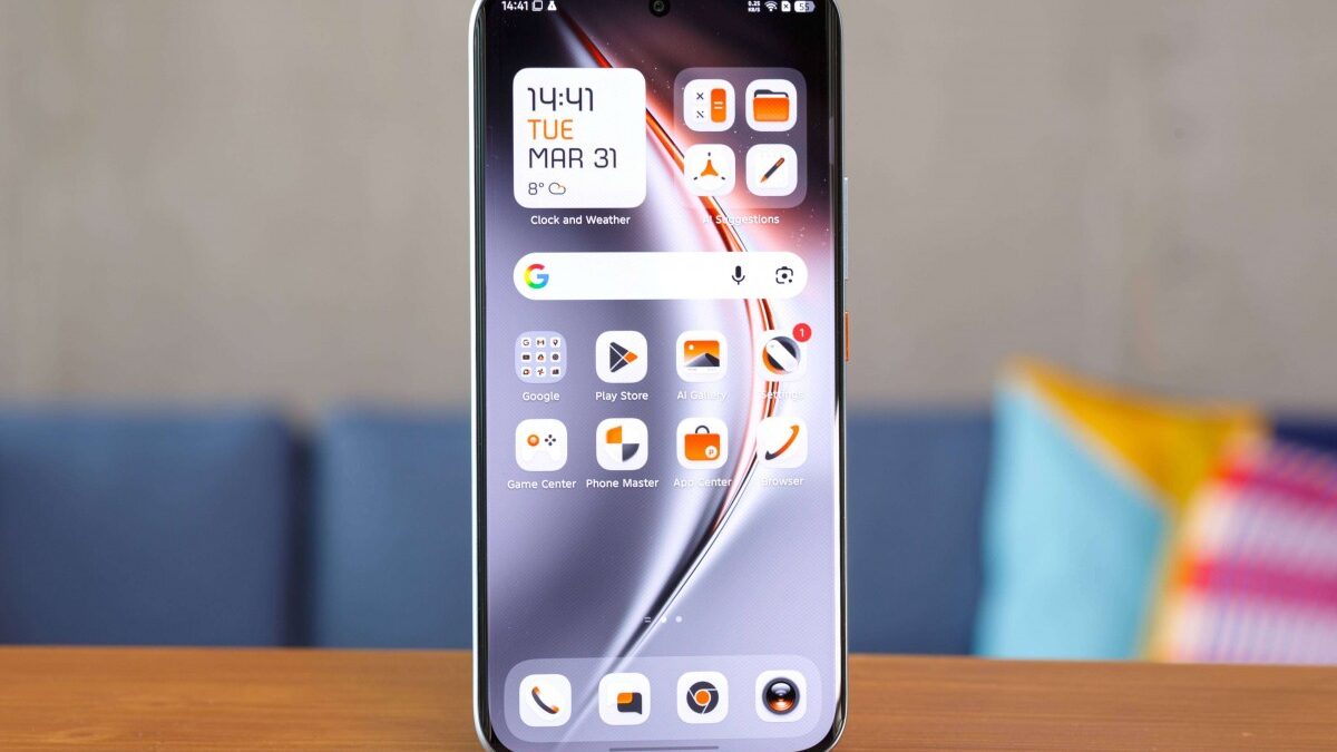 Trên tay Tecno Pova Curve 2: Pin trâu 8.000 mAh, siêu mỏng 7.4mm, màn hình 144Hz mượt mà