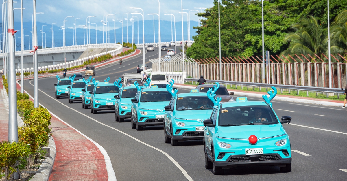 Xanh SM chính thức đổi tên thành Green SM: Vì sao trông rất “blue” mà lại dùng “green”?