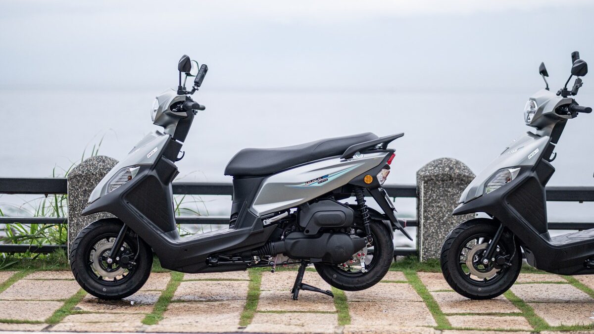 SYM tung ra xe tay ga trợ lực điện, thách thức Honda Future và Yamaha Janus bằng mức tiêu thụ xăng không tưởng