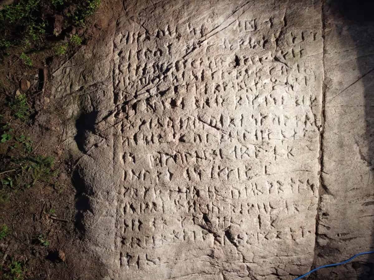 runes-close-up-1781060523727-17810605242651513091524