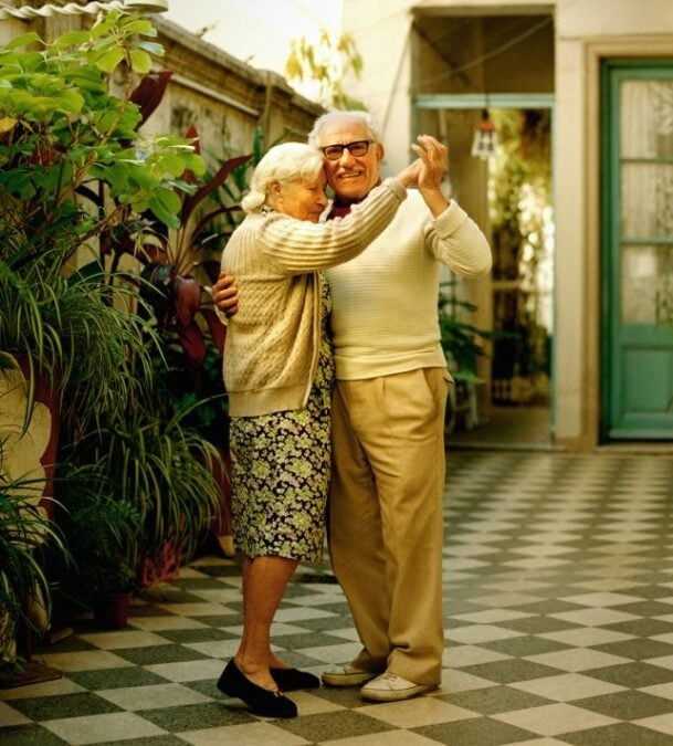 eldery-dancing-609x675-1783484198323-17834841986881395376282