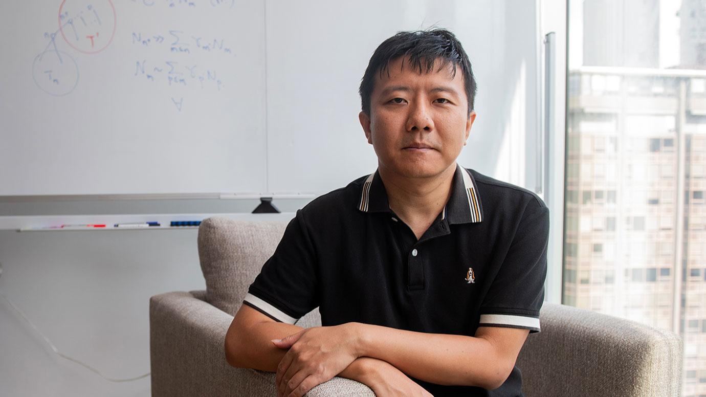 prof-yu-deng-1380-1785473390288314507182 Giáo sư vừa nhận giải "Nobel Toán học" là wibu chúa, thích đọc "manga tình cảm con gái" - Ảnh 4.