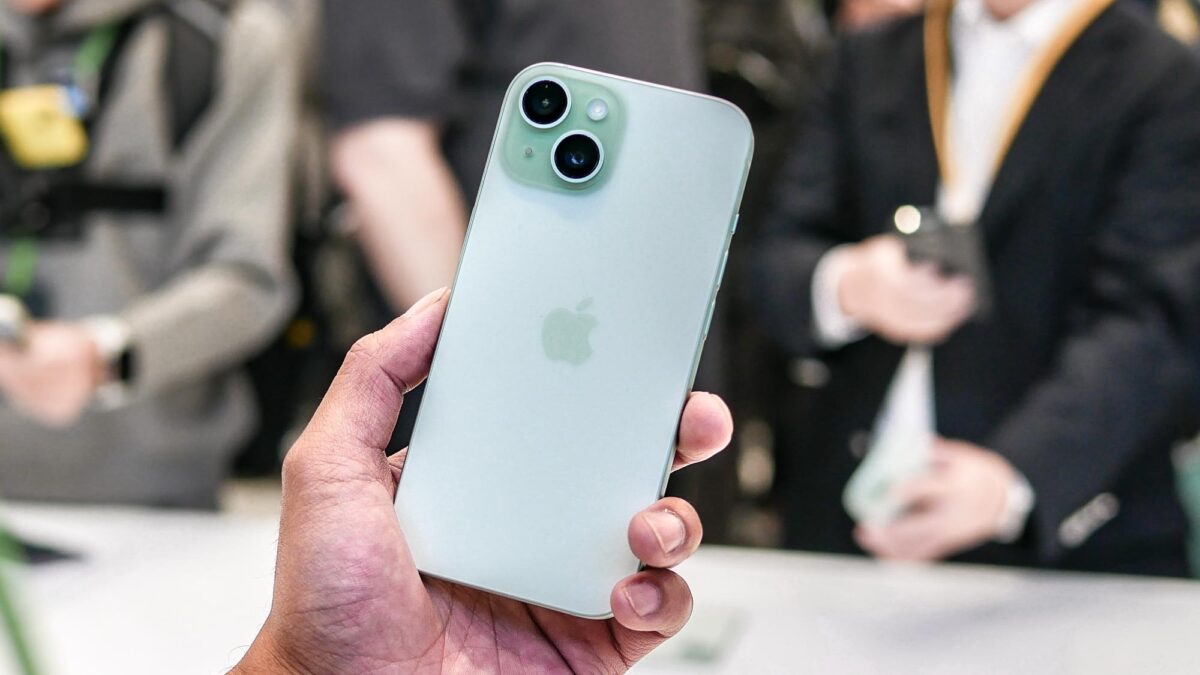 Giá iPhone 15 bất ngờ tăng, tiệm cận với chiếc smartphone siêu mỏng iPhone Air